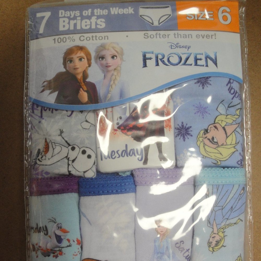 Disney Frozen Theme 7 Day of the Week Panties  Size 6